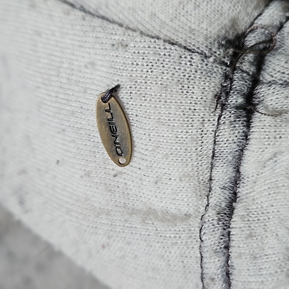 Distressed light weight crop sweater - Picture 3 of 4